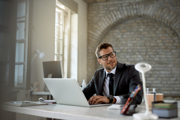 Busy Professionals, Screen-Heavy Routines